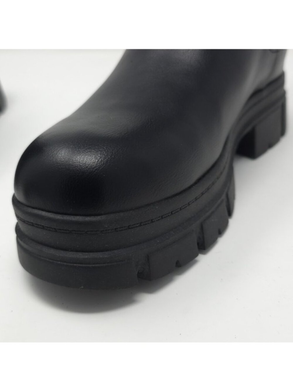 Nine West Black Chunky Lug Chelsea Booties 7M - Picture 7 of 8